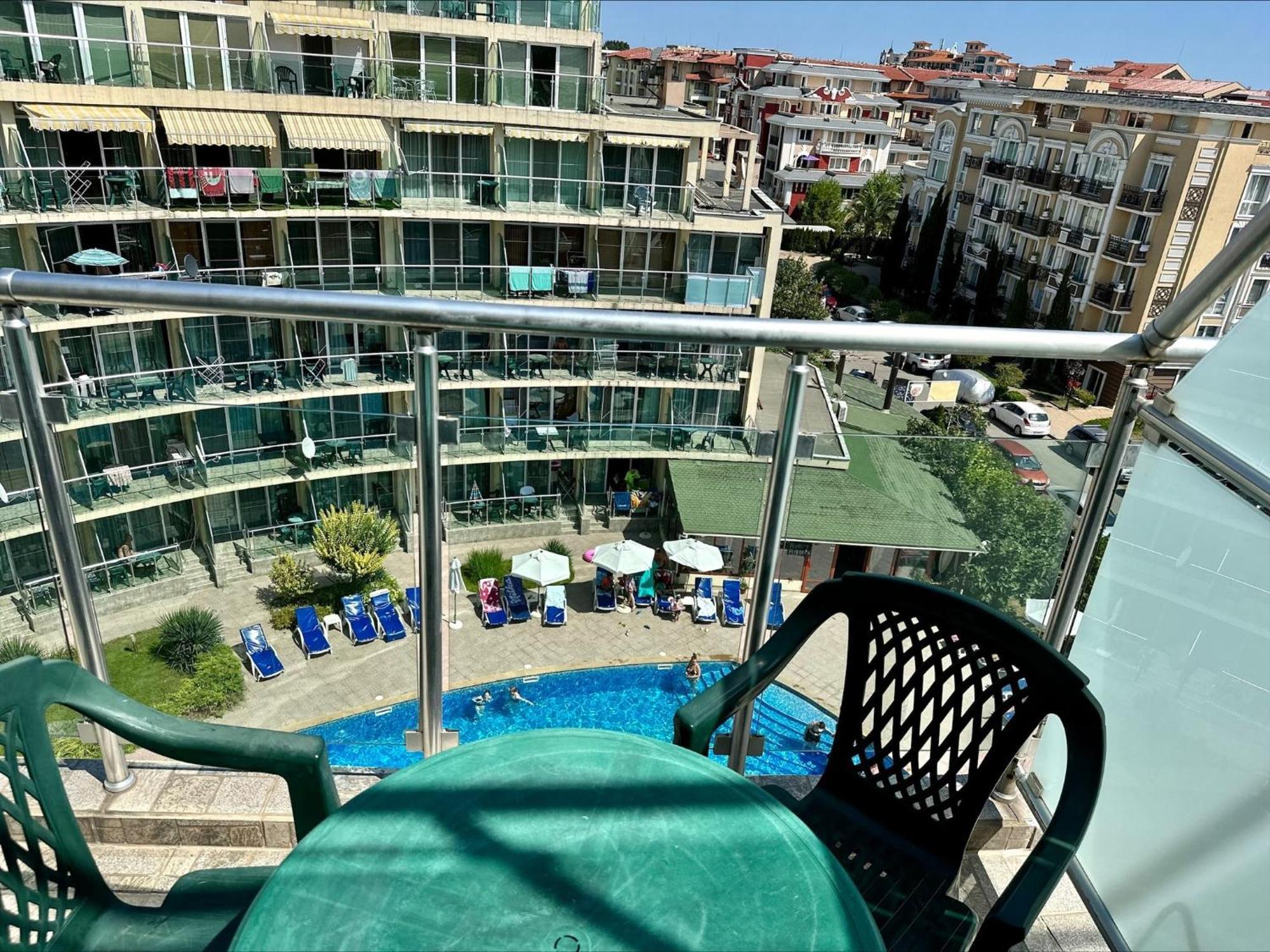 Julia Family - Menada Apartments Slantschew brjag Exterior foto